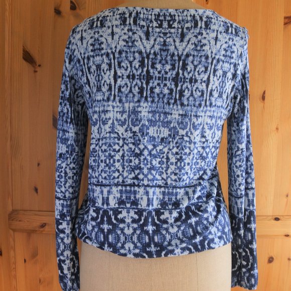 Betty Barclay Blue/White Batik Peasant top - Picture 4 of 8